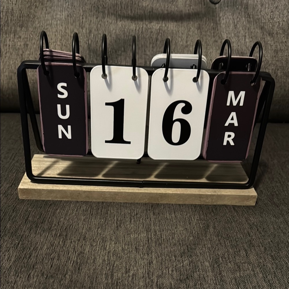 Black and White Perpetual Calendar